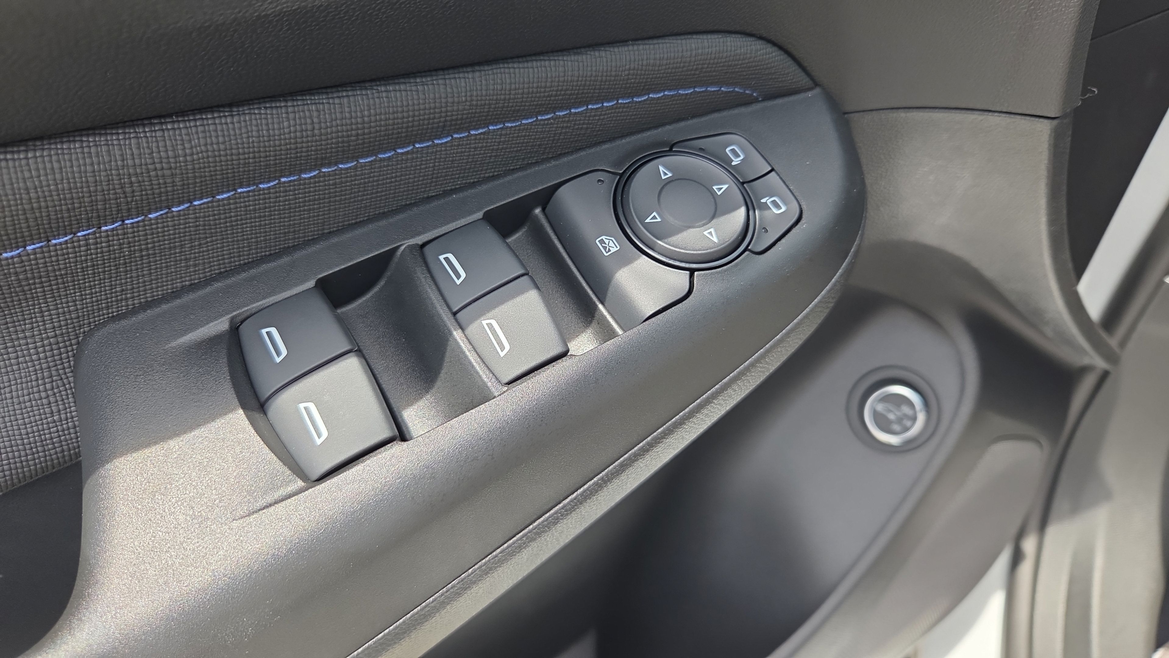 New 2026 Buick Envista Sport Touring w/ Convenience I Package FWD image 27