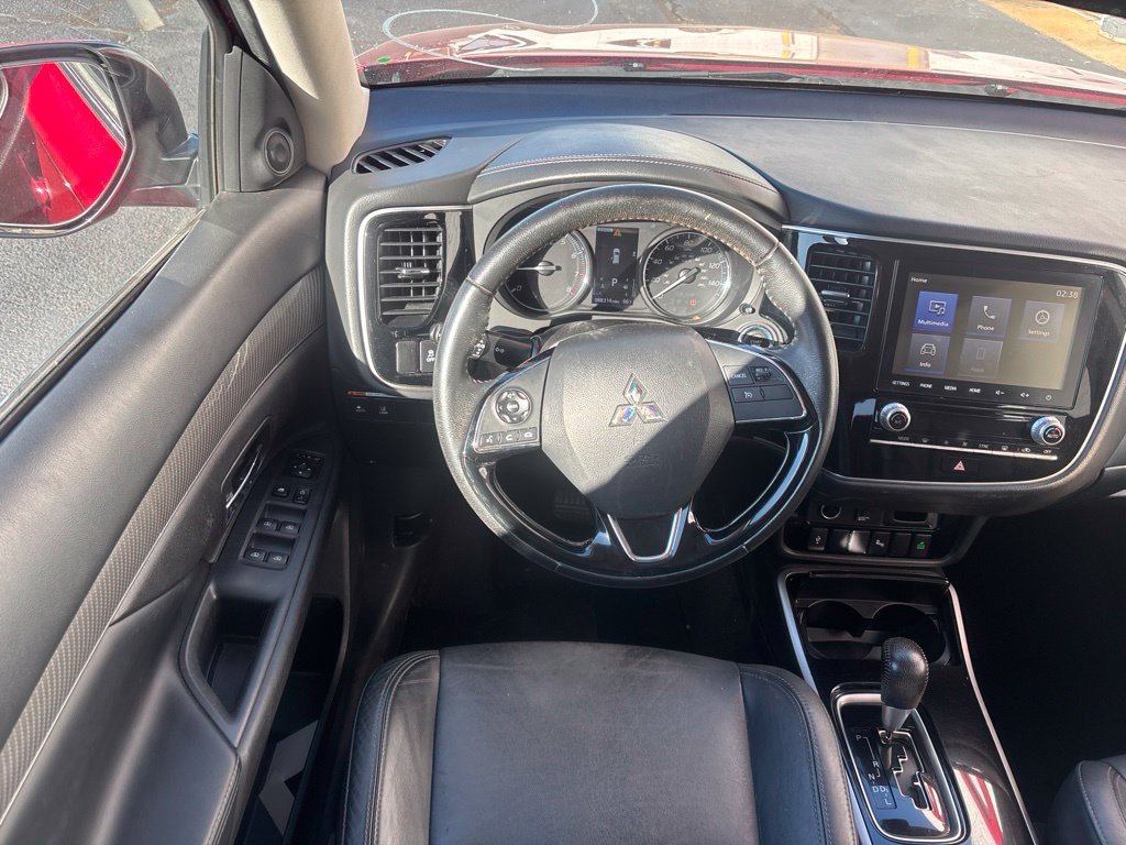 Used 2020 Mitsubishi Outlander SEL AWD/4WD image 2