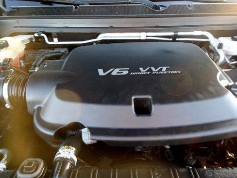 Used 2018 GMC Canyon SLE w/ SLE Convenience Package image 27