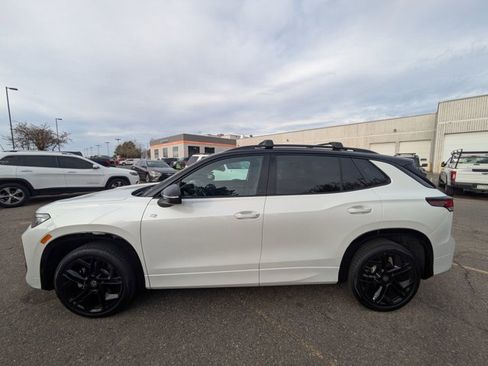 Used 2025 Volkswagen Tiguan SE R-Line AWD/4WD image 8