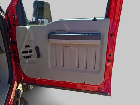 Used 2010 Ford F350 XLT image 10