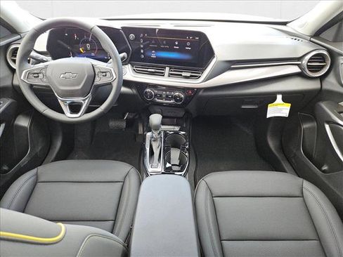 New 2025 Chevrolet Trax ACTIV w/ Driver Confidence Package image 15