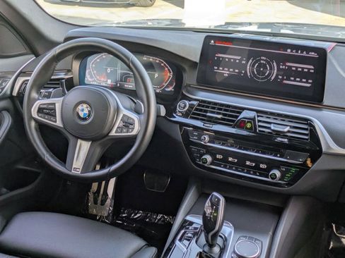 Used 2023 BMW 540i w/ M Sport Package image 23