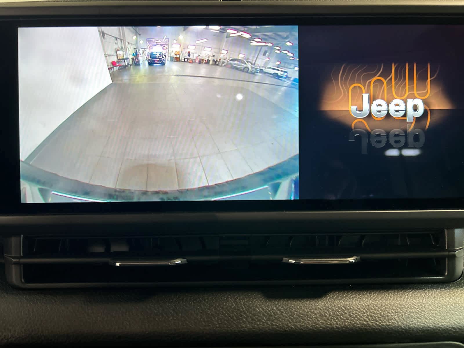 Used 2024 Jeep Wrangler Unlimited Sport AWD/4WD image 6