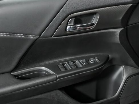 Used 2016 Honda Accord Sport image 15