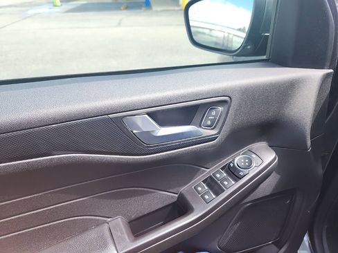 Used 2023 Ford Escape ST-Line w/ Tech Pack #1 image 7