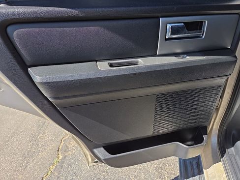 Used 2017 Ford Expedition XLT image 20