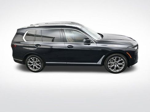 Used 2024 BMW X7 xDrive40i w/ Executive Package image 19