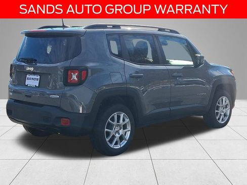 Used 2020 Jeep Renegade Latitude w/ Cold Weather Group image 4