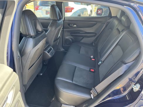 Used 2023 Nissan Ariya AWD image 28