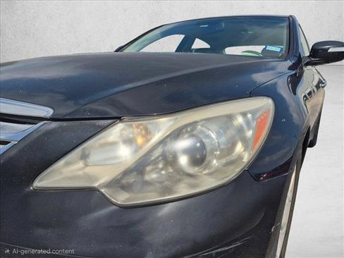 Used 2013 Hyundai Genesis 3.8 RWD image 9