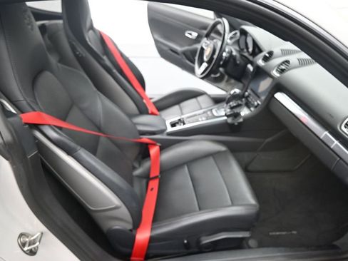 Used 2018 Porsche 718 Cayman S RWD image 14