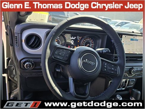 New 2026 Jeep Gladiator Sport AWD/4WD image 11