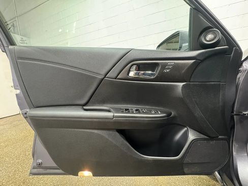 Used 2014 Honda Accord EX-L image 11