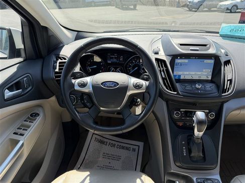 Used 2016 Ford Escape SE w/ SE Leather Comfort Package AWD/4WD image 9