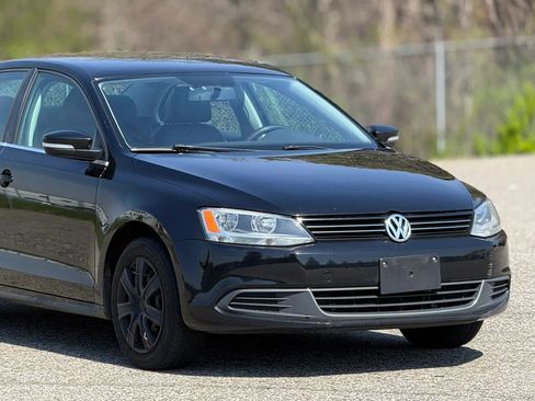 Used 2013 Volkswagen Jetta SE FWD image 15