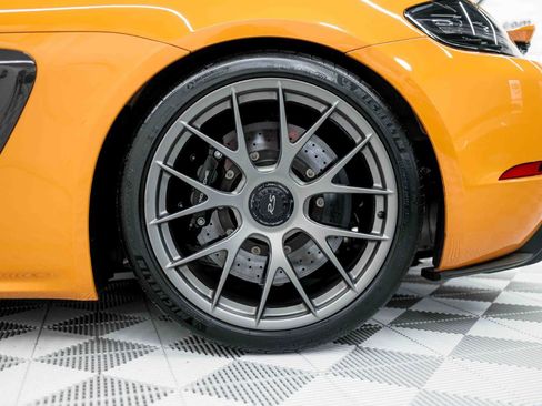Used 2025 Porsche 718 Cayman GT4 RS image 43