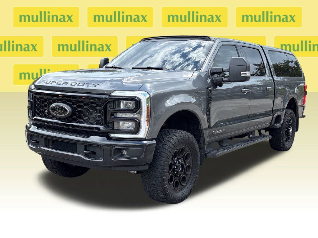 Used 2025 Ford F250 XLT w/ Black Appearance Package AWD/4WD image 16