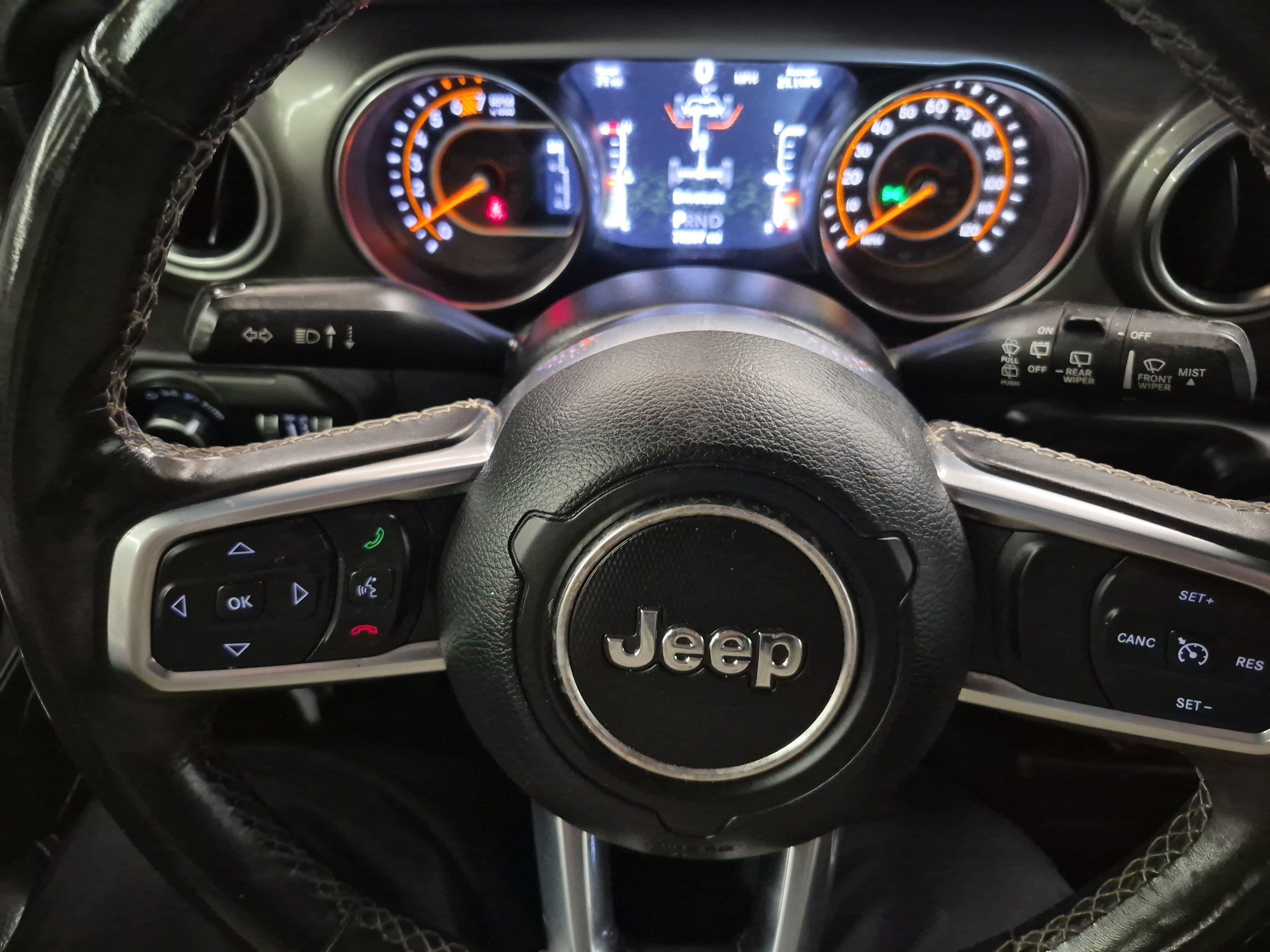 Used 2019 Jeep Wrangler Unlimited Sahara AWD/4WD image 27