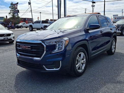 Certified 2022 GMC Terrain SLE image 3