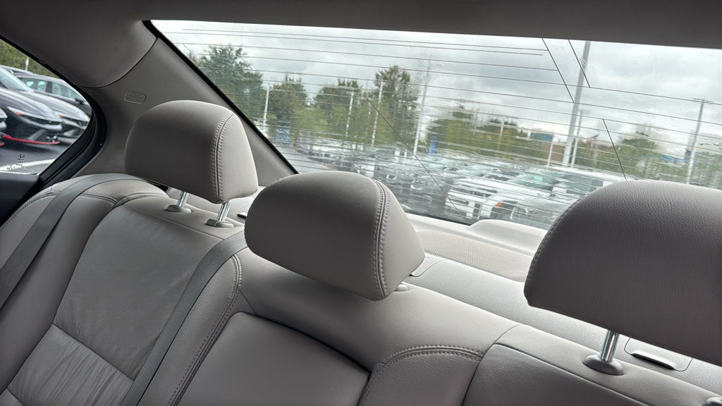 Used 2011 Honda Accord EX-L image 30