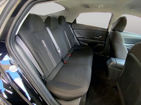 Used 2023 Hyundai Elantra SEL w/ Convenience Package FWD image 20