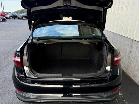 Used 2024 Volkswagen Jetta S image 5