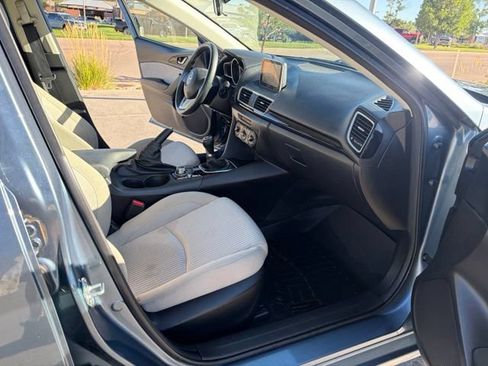 Used 2015 MAZDA MAZDA3 i Touring FWD image 20
