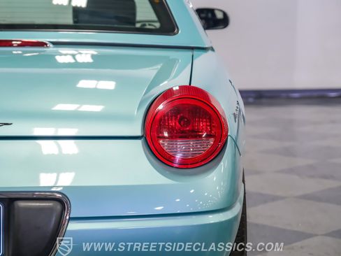Used 2002 Ford Thunderbird image 29