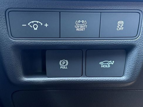 New 2025 Hyundai Sonata Limited image 3