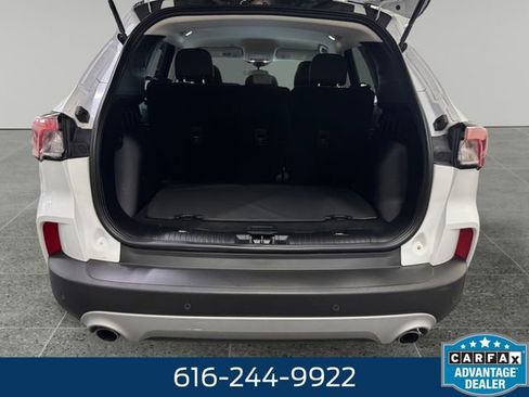Used 2022 Ford Escape SE image 13