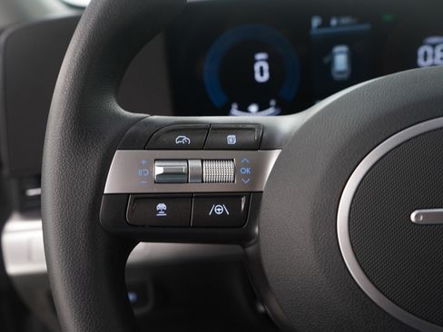 Certified 2026 Hyundai Kona SE image 23