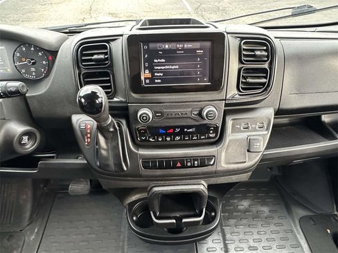 Used 2022 RAM ProMaster 2500 w/ Convenience Group image 15