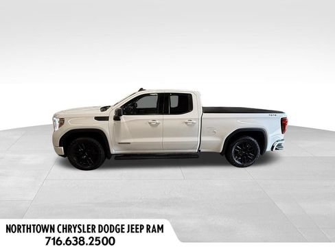 Used 2022 GMC Sierra 1500 Elevation AWD/4WD image 2
