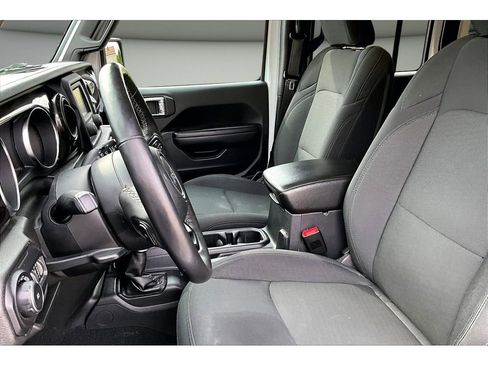 Used 2019 Jeep Wrangler Unlimited Sport AWD/4WD image 23