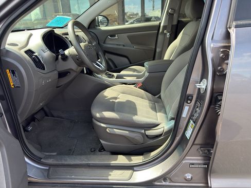 Used 2012 Kia Sportage LX FWD image 9