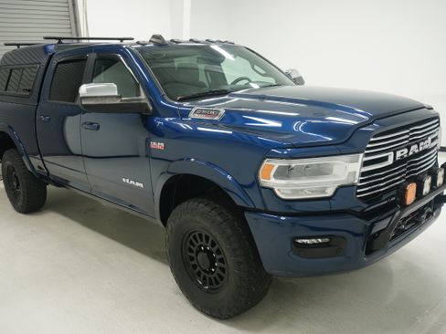 Used 2022 RAM 2500 Laramie AWD/4WD image 3