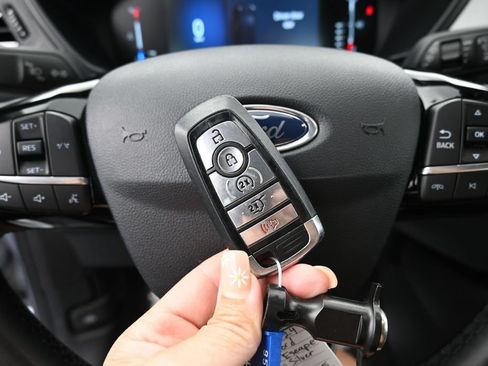 Used 2024 Ford Escape Active AWD/4WD image 34