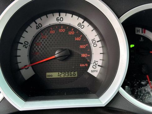 Used 2015 Toyota Tacoma 4x4 Double Cab w/ TRD Off-Road Package image 19