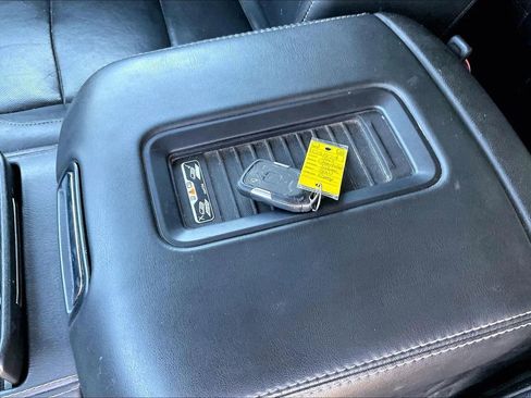 Used 2017 Chevrolet Tahoe Premier AWD/4WD image 37