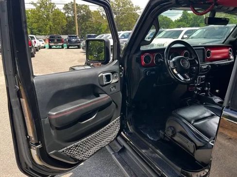 Used 2018 Jeep Wrangler Rubicon AWD/4WD image 11