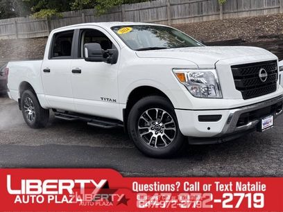 Used 2024 Nissan Titan SV w/ SV Convenience Package