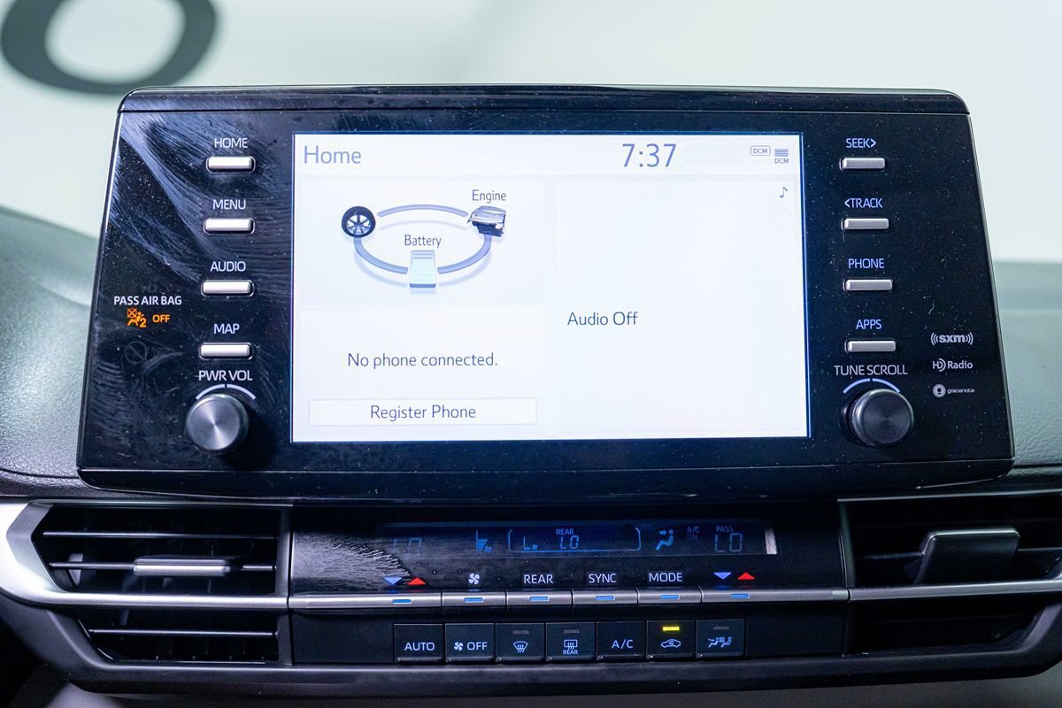 Used 2023 Toyota Sienna LE FWD image 5