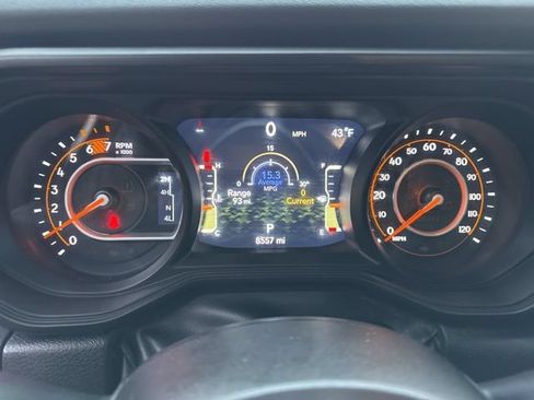 Used 2024 Jeep Wrangler Unlimited Sahara AWD/4WD image 25