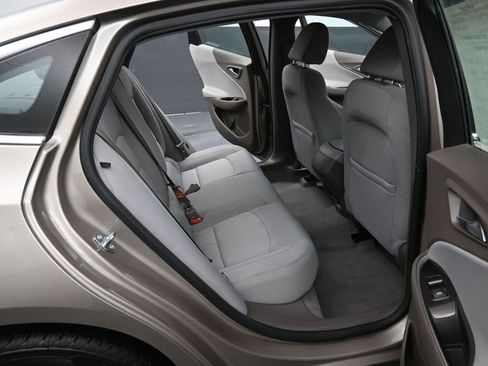 Used 2022 Chevrolet Malibu LS w/ Driver Confidence Package II image 31