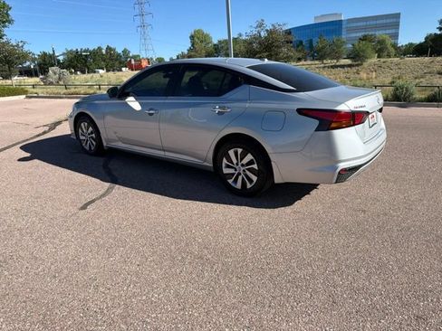 Used 2025 Nissan Altima 2.5 S FWD image 7