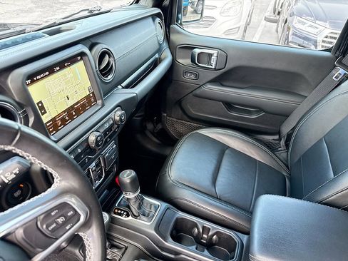 Used 2023 Jeep Wrangler Unlimited Sahara w/ Cold Weather Group image 26