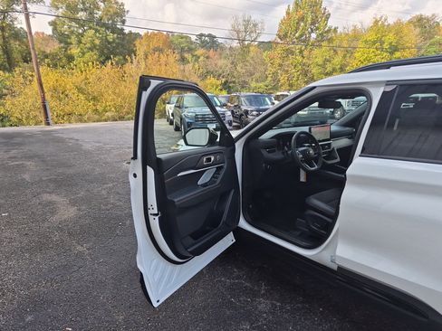 New 2026 Ford Explorer Tremor w/ Tremor Ultimate Package image 10