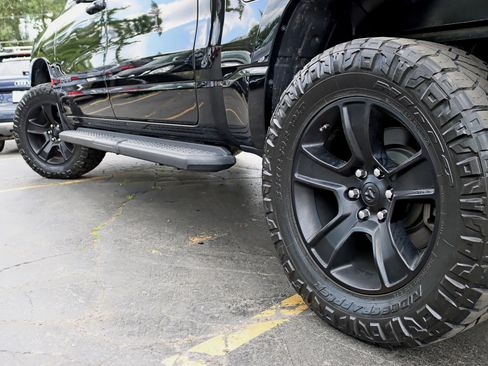 Used 2021 RAM 1500 Big Horn AWD/4WD image 11