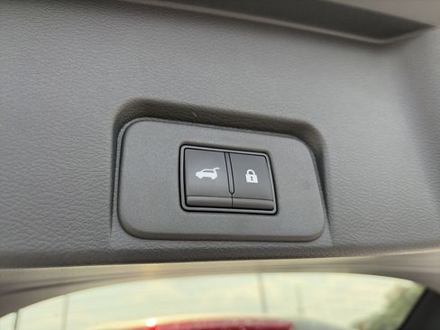 Used 2024 Nissan Rogue Platinum w/ Platinum Premium Package FWD image 29
